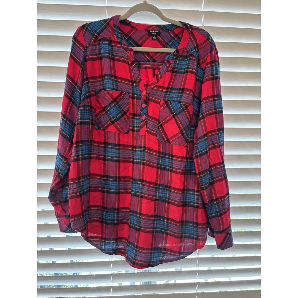 Torrid Challis Button Front Top Size1 Plaid Flannel Rayon Colorful Western